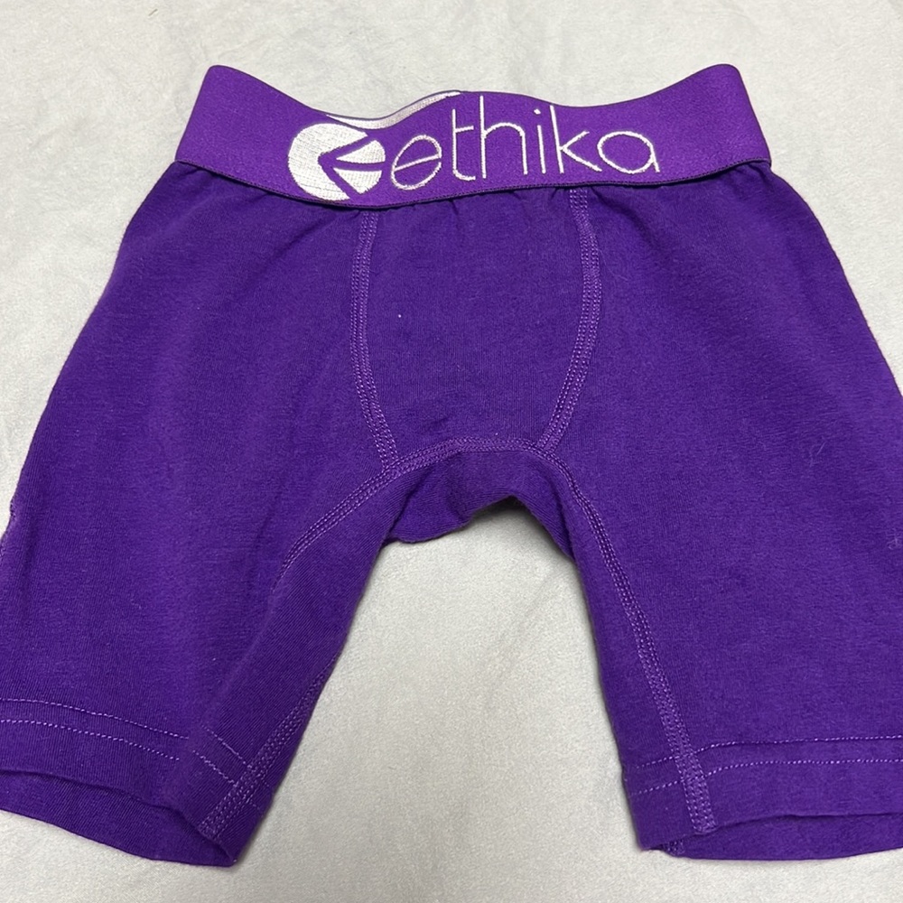 ‎Ethika - Picture 3 of 8